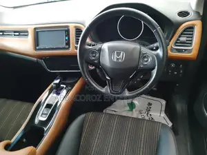 Honda Vezel 1.5 Hybrid 2WD 2016 Green