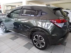 Honda Vezel 1.5 Hybrid 2WD 2016 Green