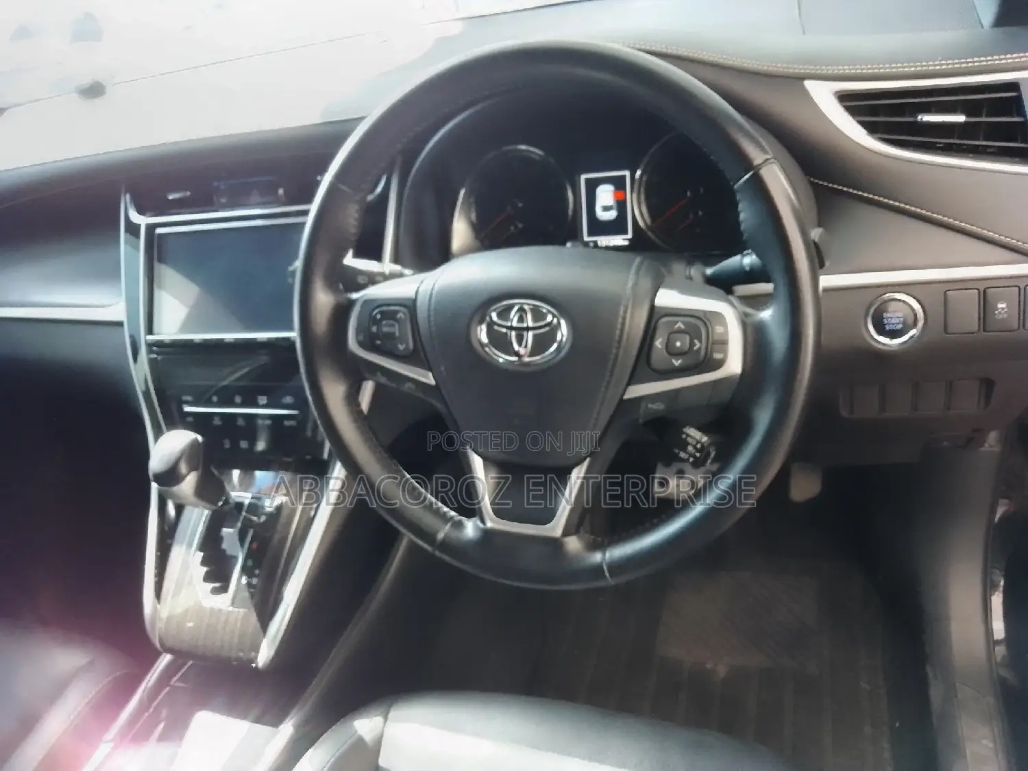 Toyota Harrier 2.0 2017 Matt Black