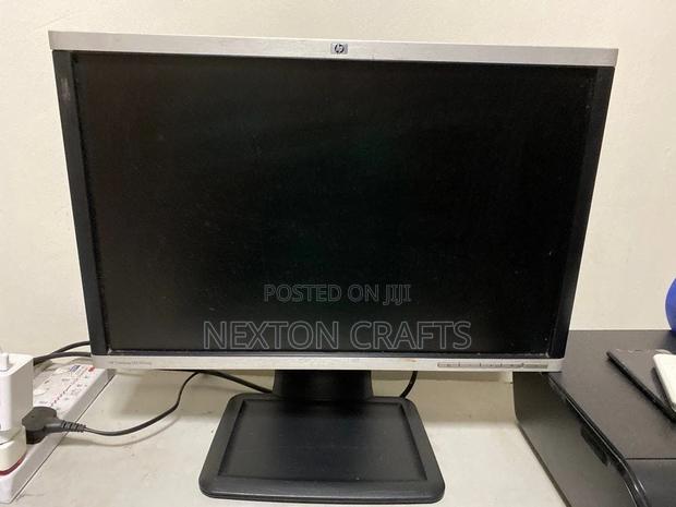 TFTS 19inches Hp Monitor - main view