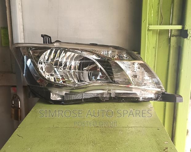 Toyota Fielder 161 Non Xenon Headlight.