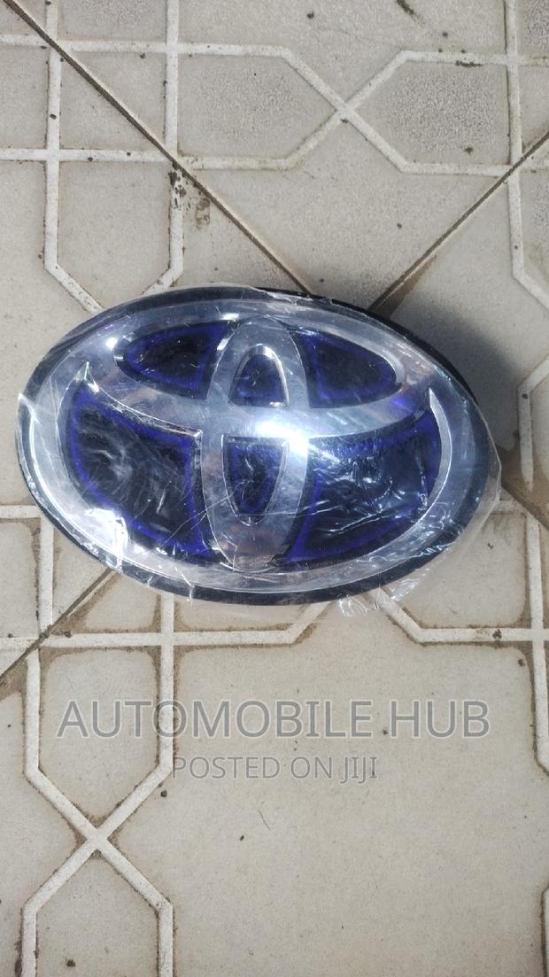 Toyota Prado V8 FJ150 Front Logo