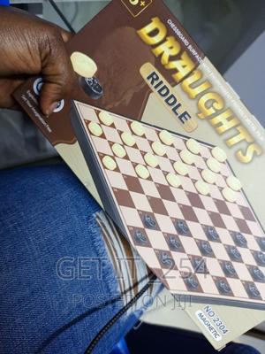 Draughts Riddle Board Game - thumbnail 2