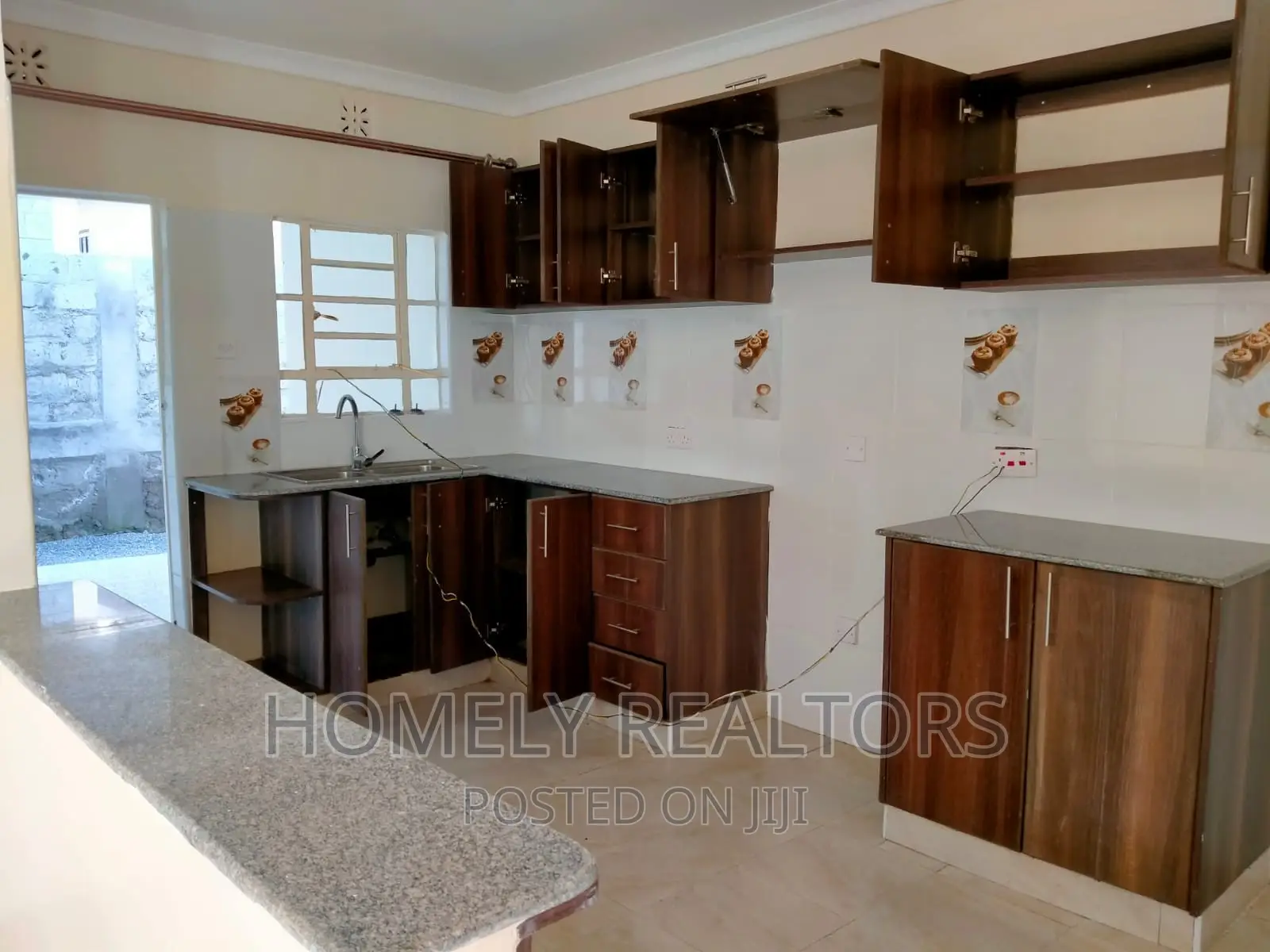 3bdrm Bungalow in Rongai Kanisani, Nkoroi for sale