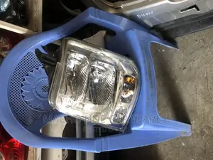 Suzuki Every Xenon Headlight