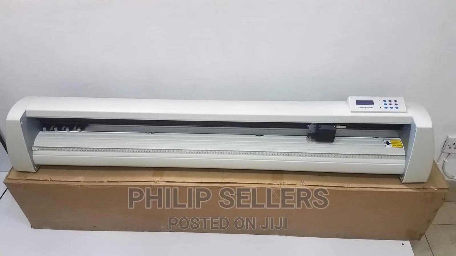 Brand New 4 Feet Vinyl Cutting Plotte