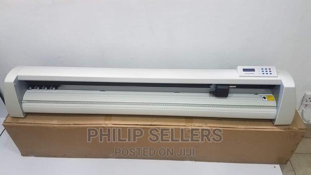 Brand New 4 Feet Vinyl Cutting Plotte