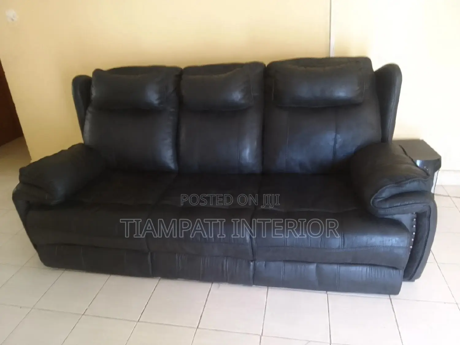 Sofa Sets Dye, Repairs, Upholstery And Refurbish