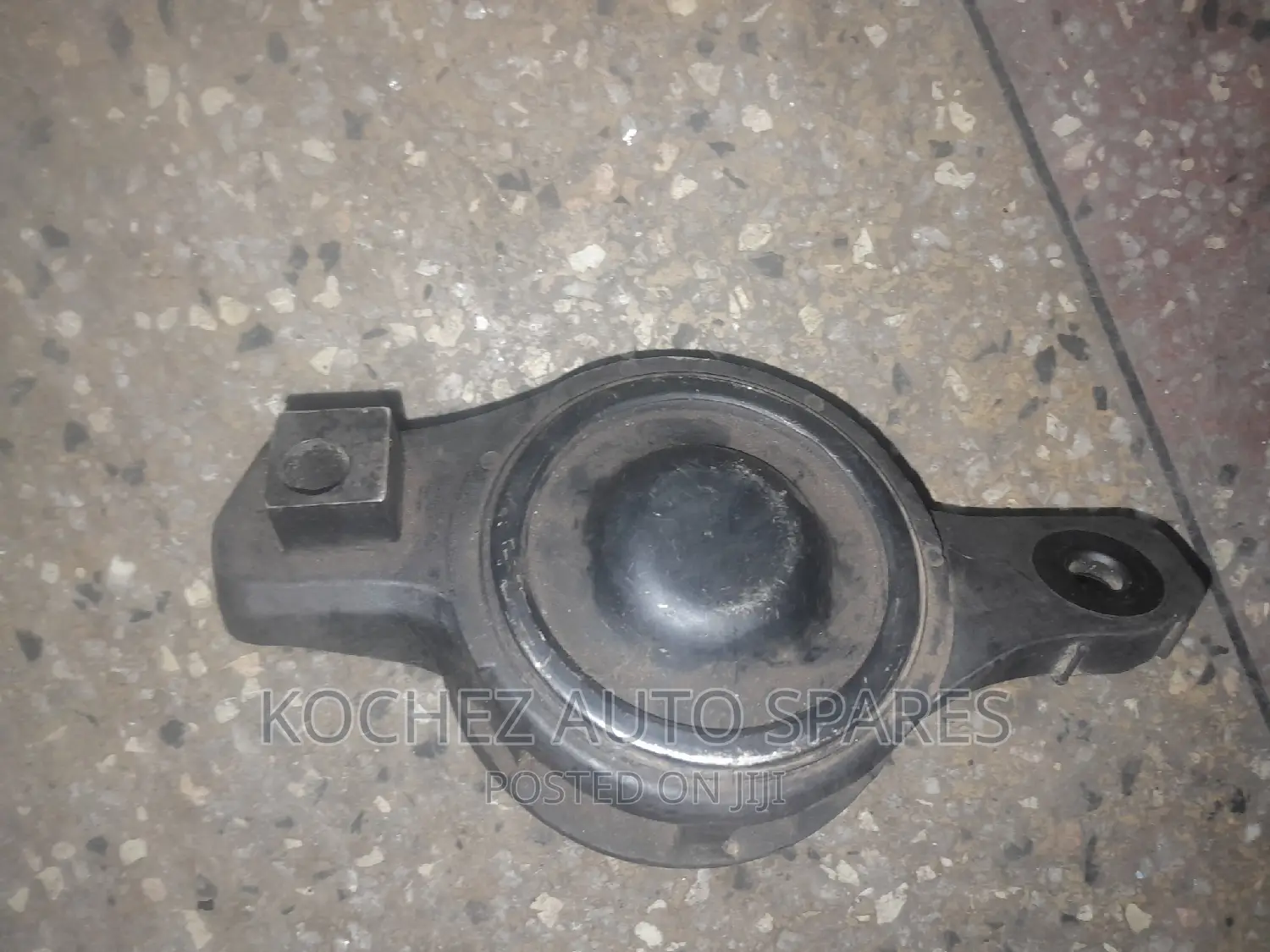 Subaru Legacy 2016 Engine Mounting