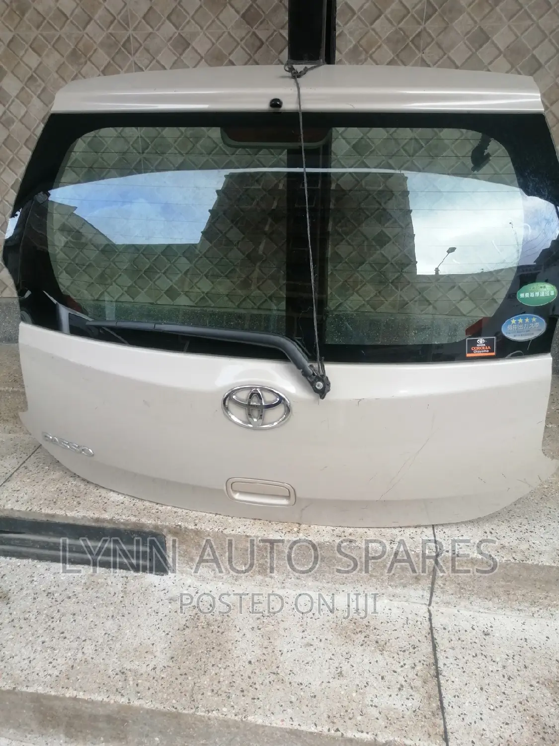 Toyota Passo 2012 Rear Boot