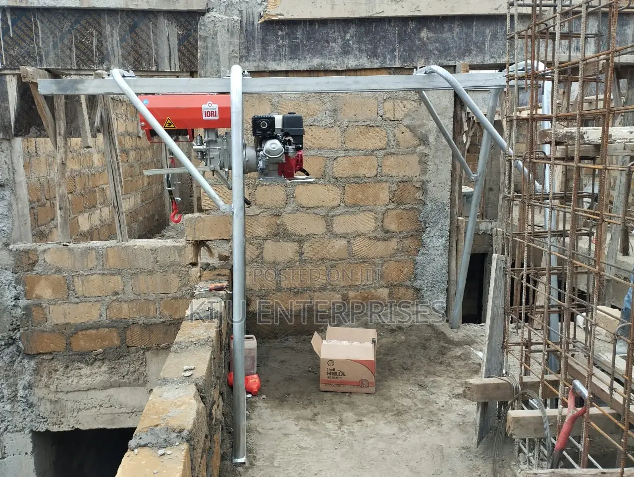 One Tonne Concrete Hoist Available