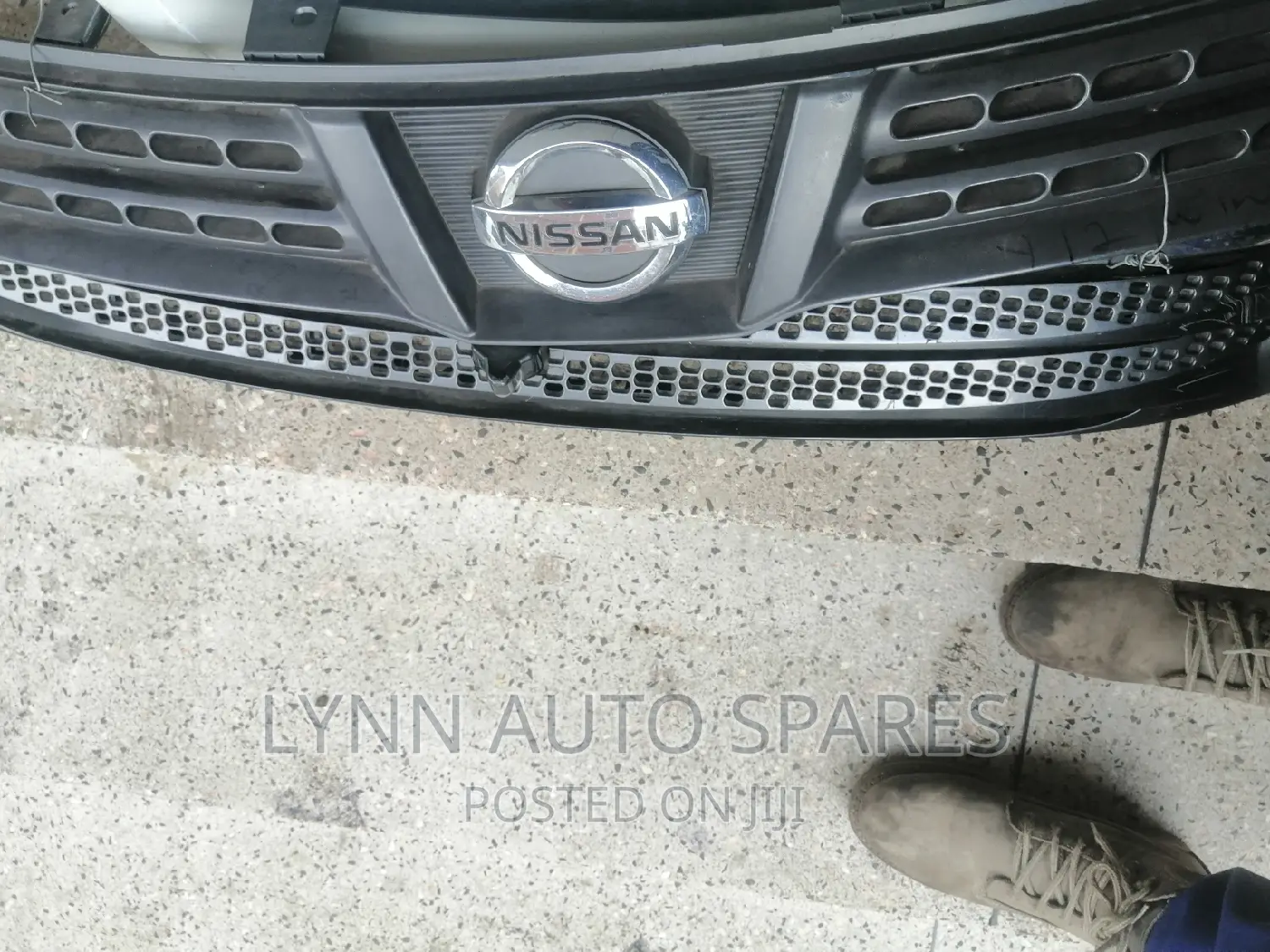 Nissan Wingroad Y12 Front Grill