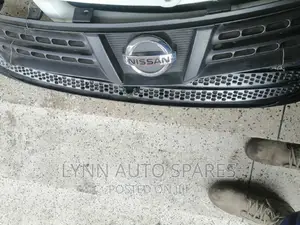 Nissan Wingroad Y12 Front Grill