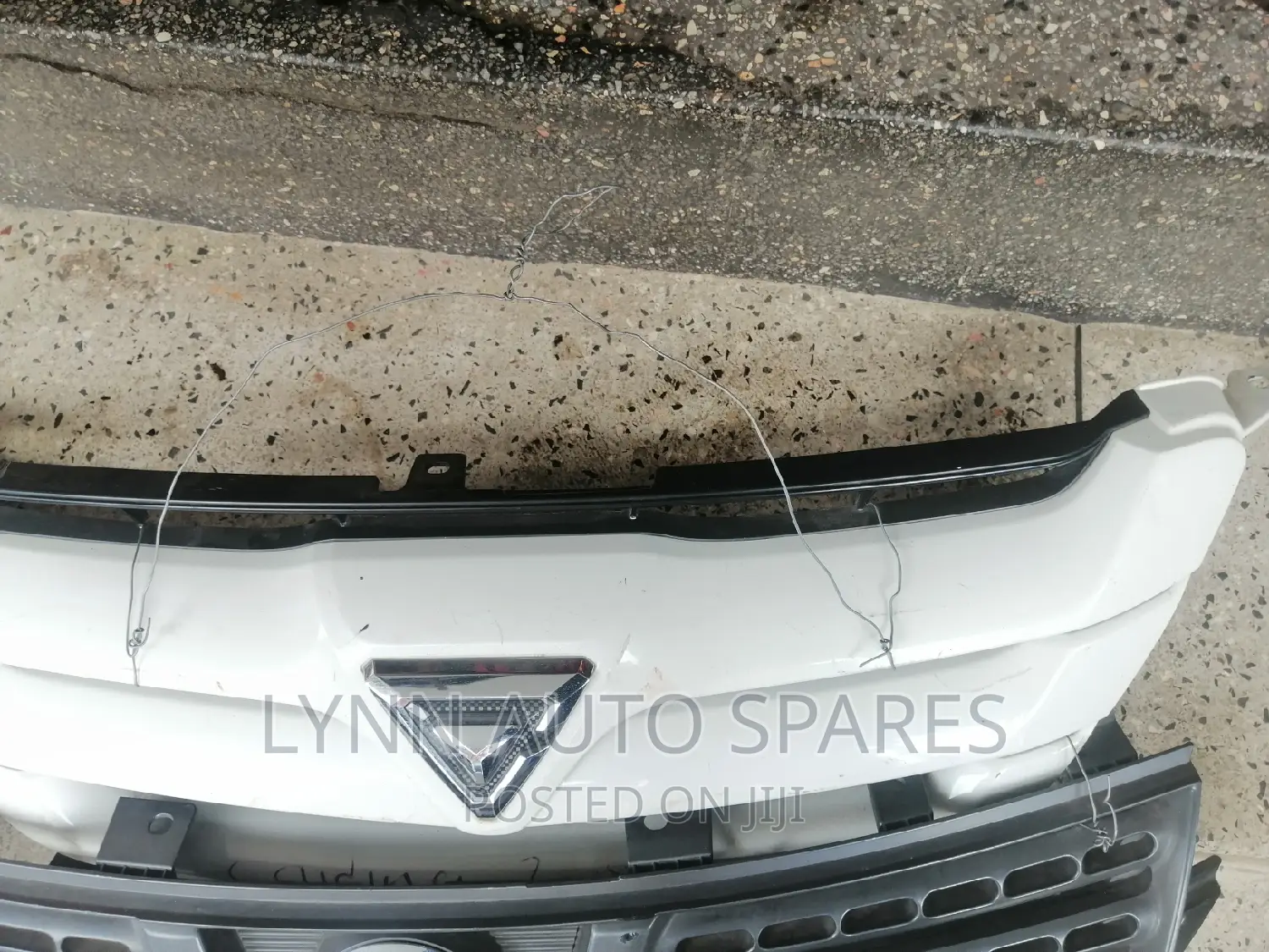 Toyota Caldina 2009 Front Grill