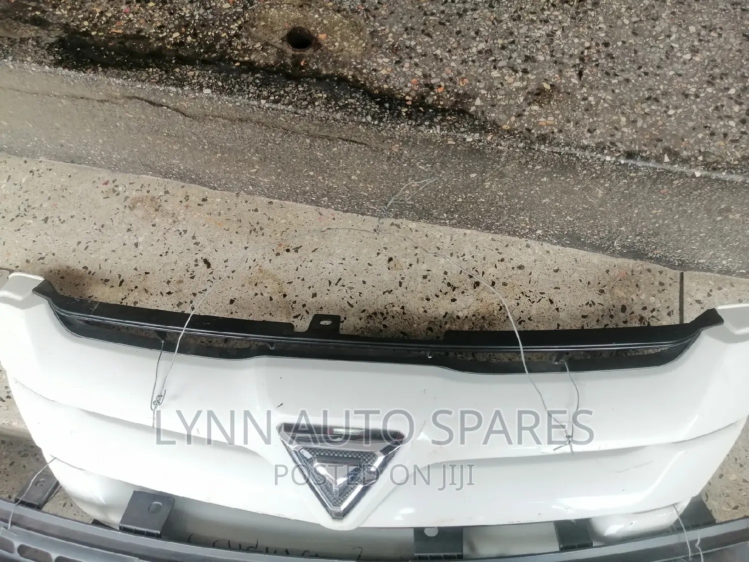 Toyota Caldina 2009 Front Grill