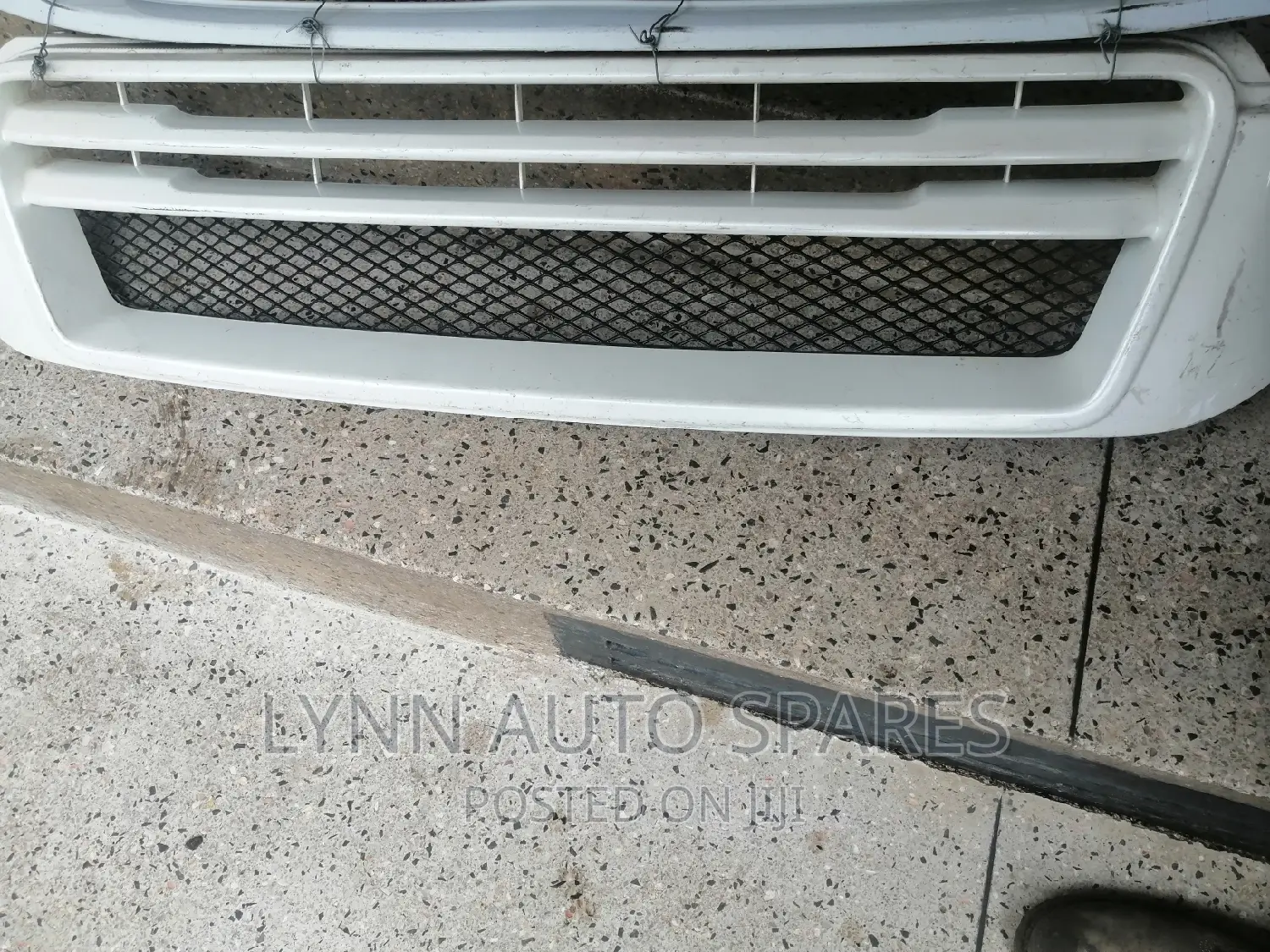 Toyota Kluger Sport Front Grill