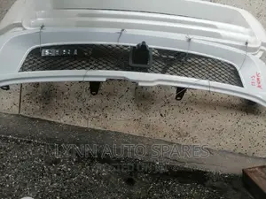 Toyota Isis Front Grill