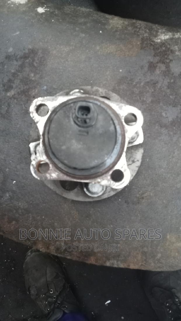 Belta/Ractis/Fielder 161 Rear Wheel Hub - thumbnail 3