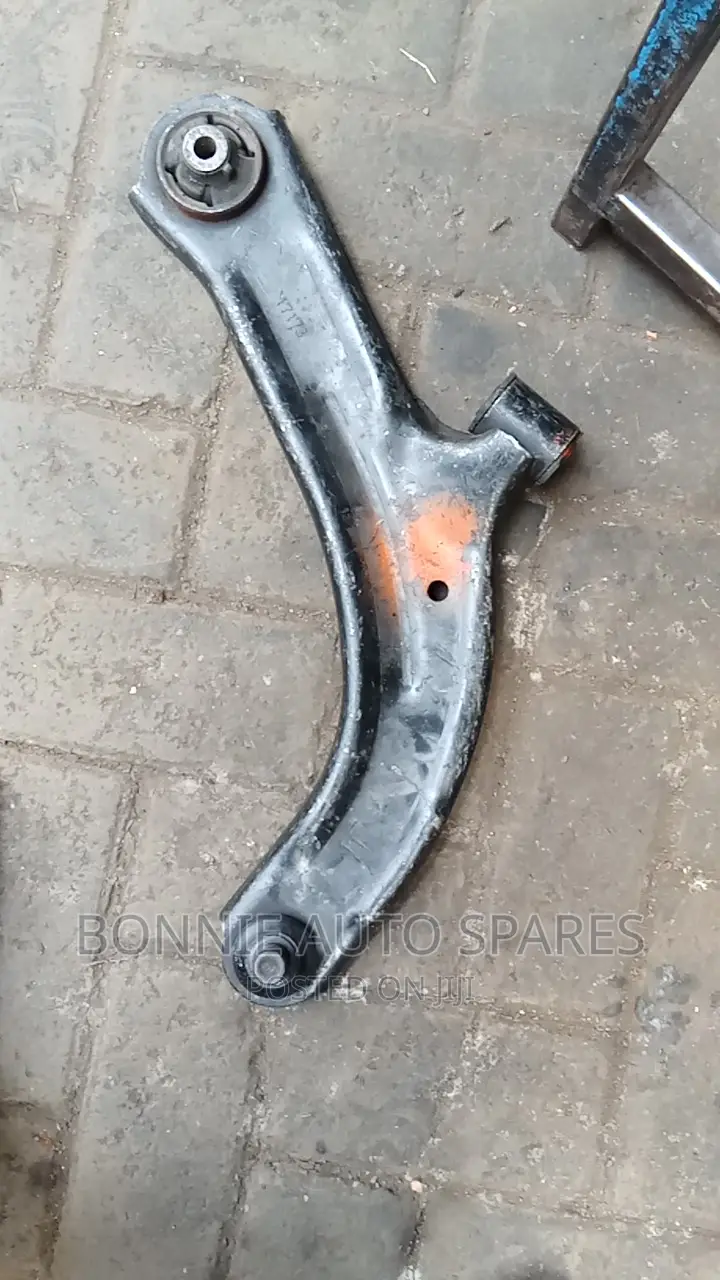 Nissan Cube/Tiida Control Arm