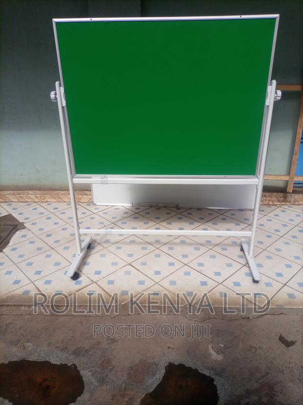 Pinboard 120cm by 90cm With Stand - main view