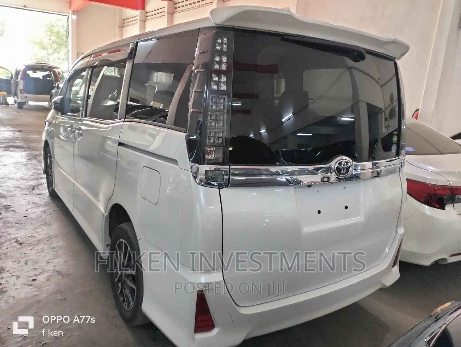 Toyota Voxy 2017 White