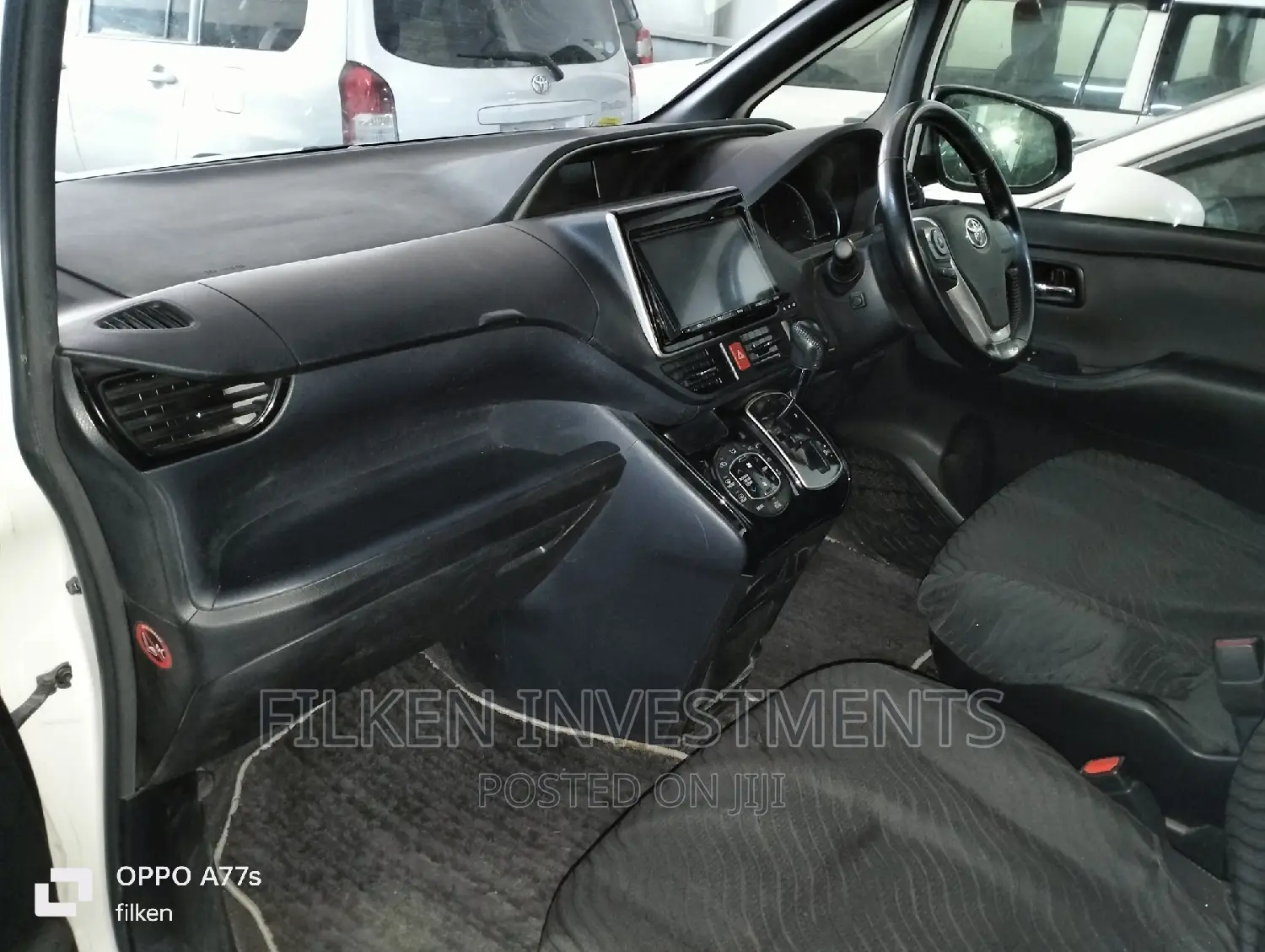 Toyota Voxy 2017 White
