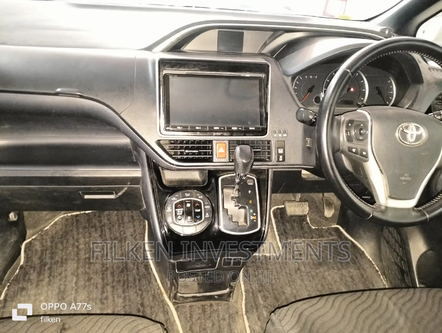 Toyota Voxy 2017 White