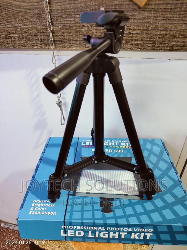 Extendable Table Tripod Stand With Phone Holder - main view