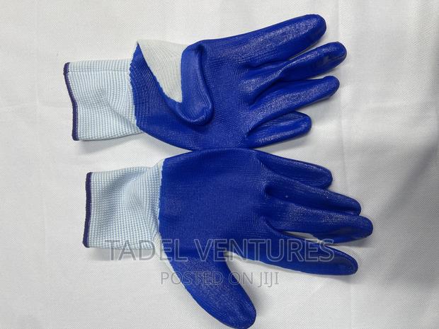 Working Gloves - thumbnail 3