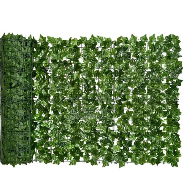 Artificial Leaf Privacy Fence*
