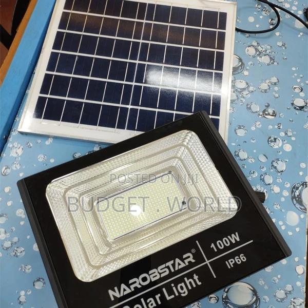 100 Watts Dusk to Dawn Solar Floodlight 100 Watts - main view