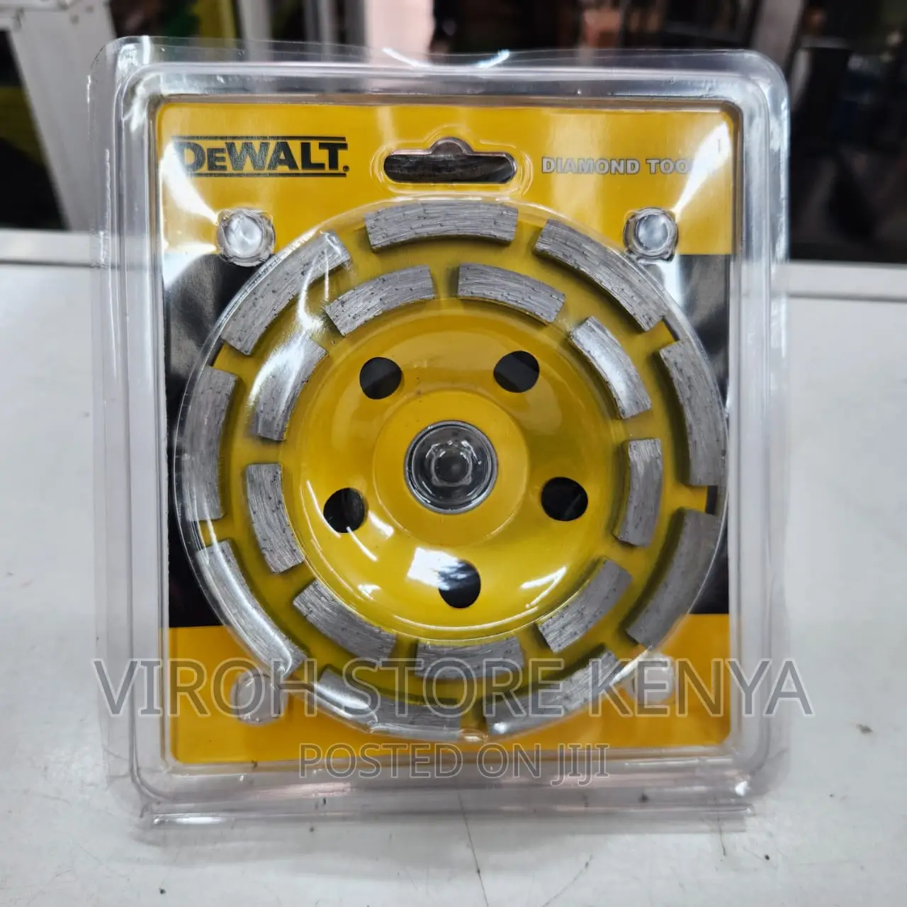 DEWALT Diamond Grit Grinding Cup Wheel