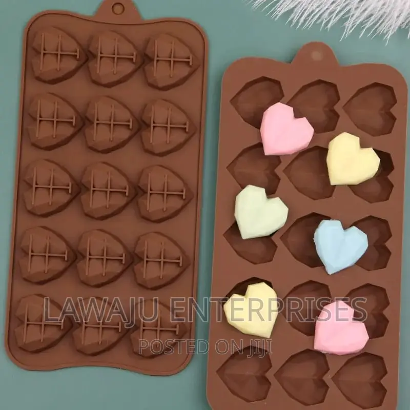 15 Slots Love Chocolate Mold