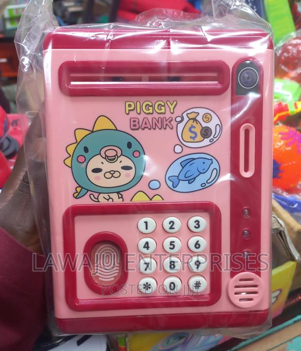 Battery Powered Piggy Bank - main view