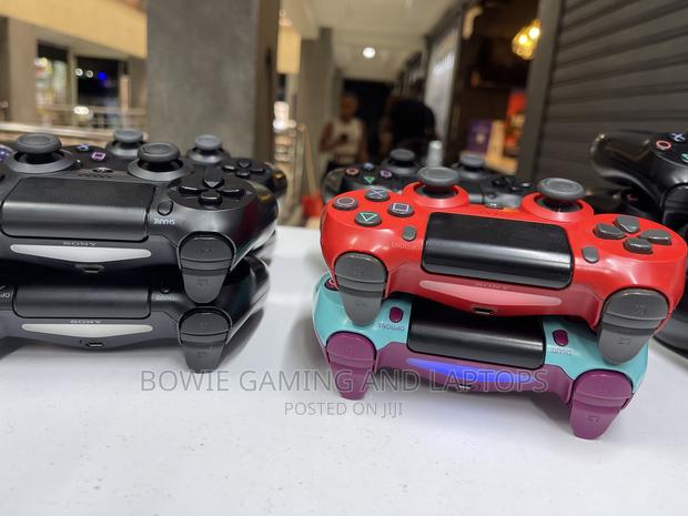Ps4 Original Ex Uk Controller Mint Condition - thumbnail 4