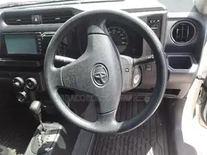 Toyota Probox 2016 Off white
