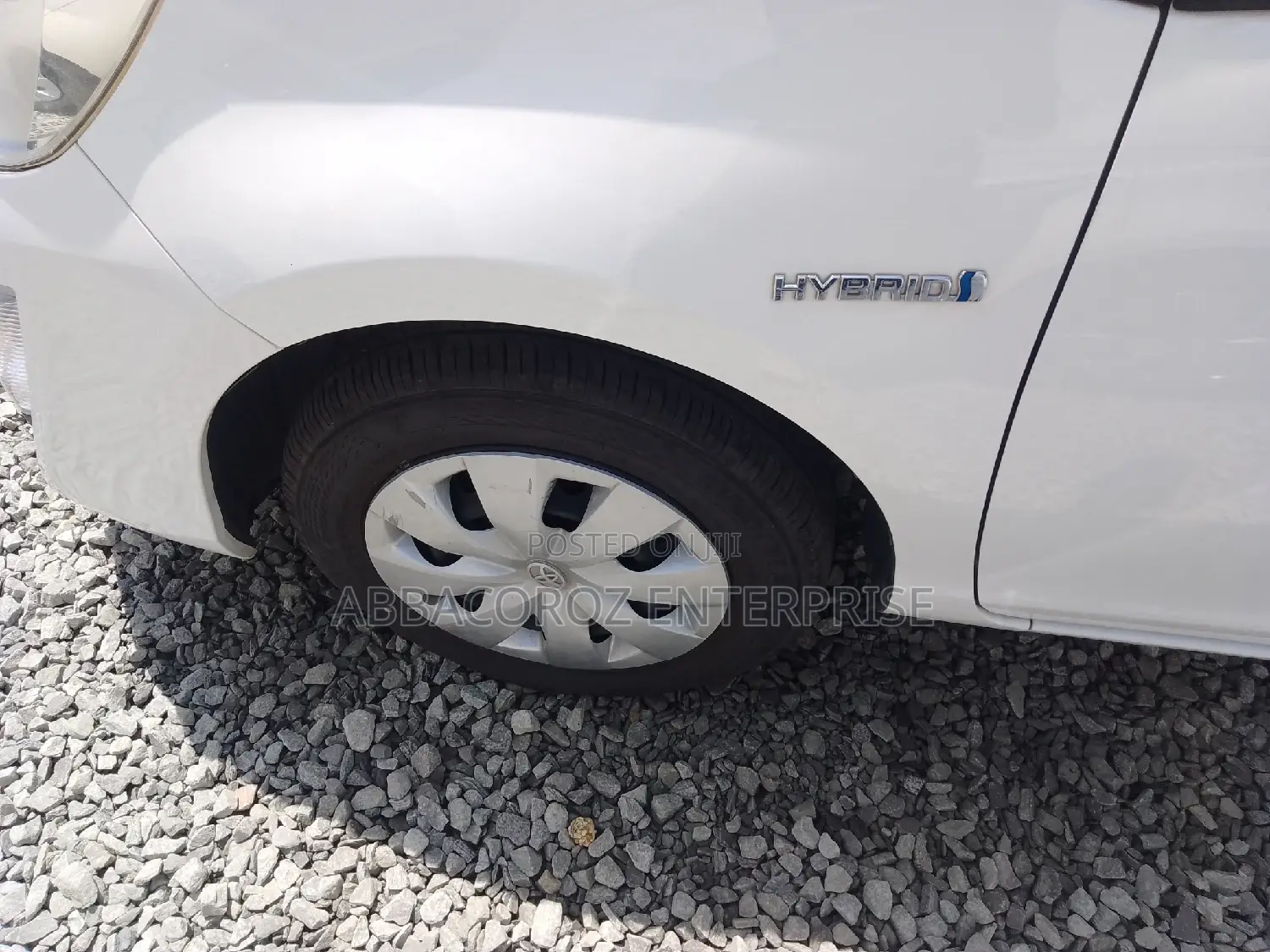 Toyota Aqua 2016 Off white
