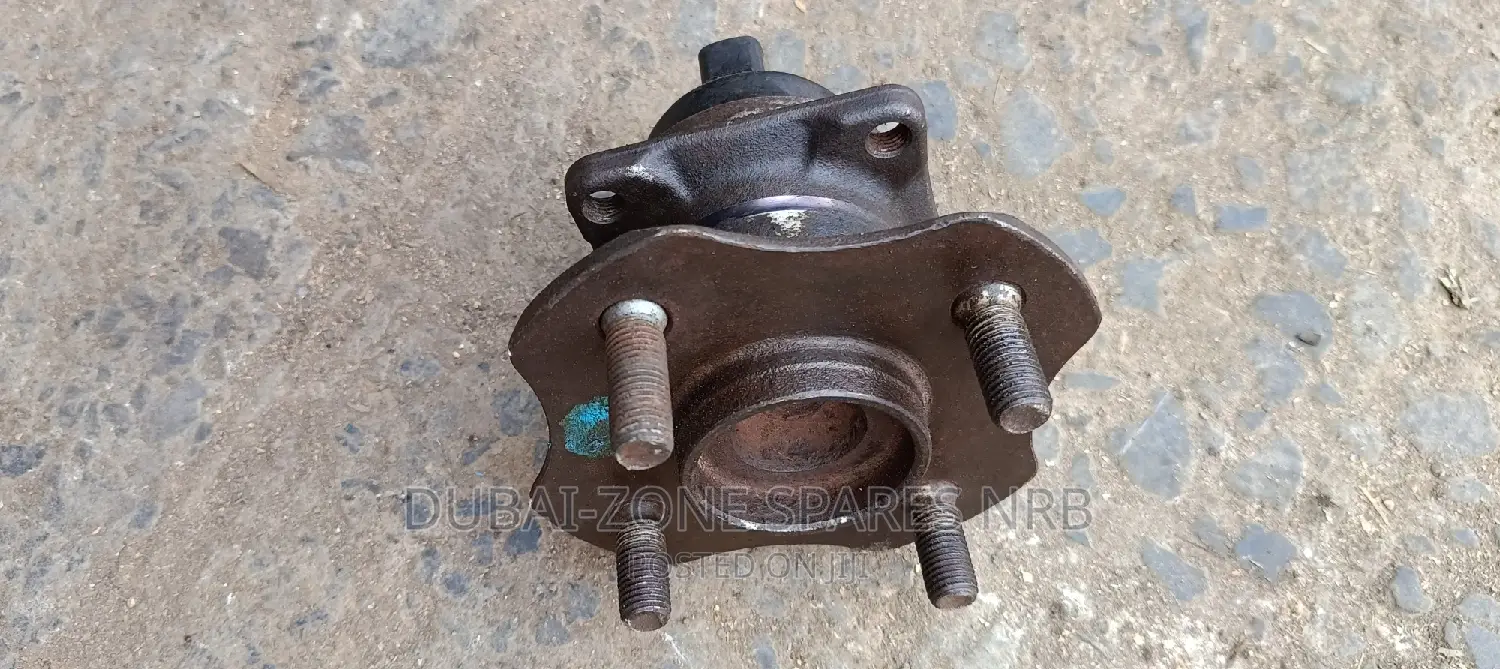 Nze, Fielder, Axio, Runx,Alex Rear Wheel Hubs Rear Wheel Hub