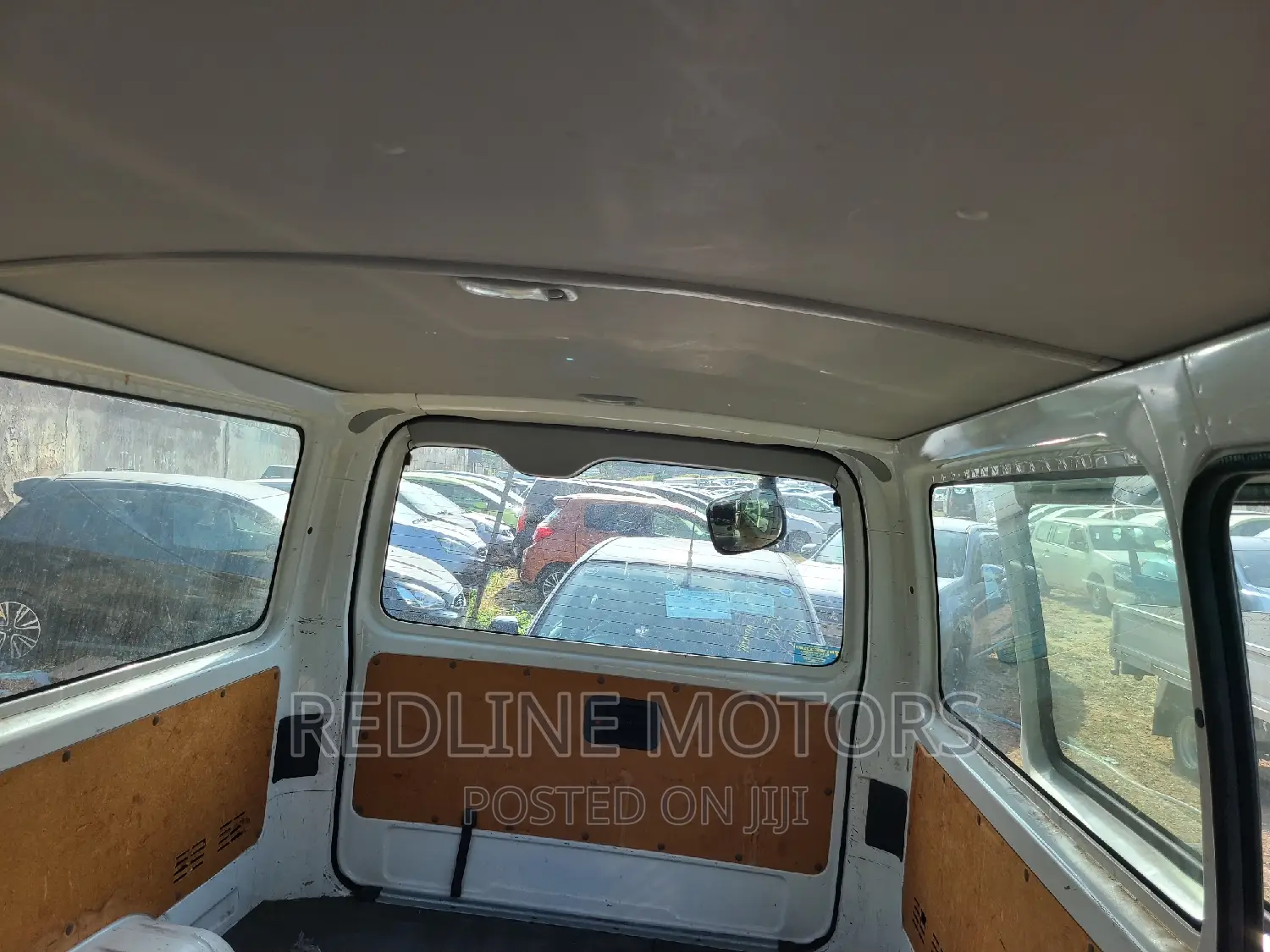 Toyota HiAce 2016 Pearl