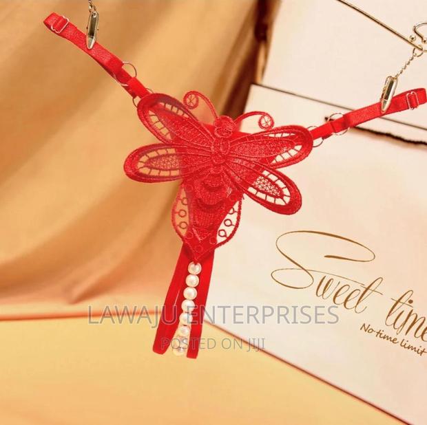 Butterfly Pearl Open Thong - thumbnail 3