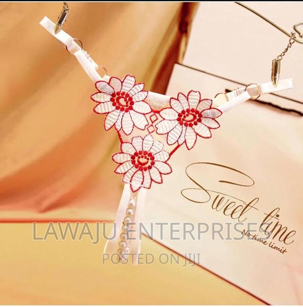 Sunflower Design Open Thong - thumbnail 3