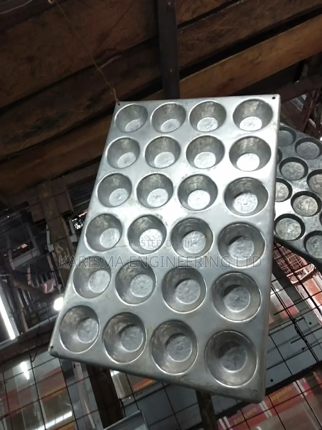 Cakes Trays