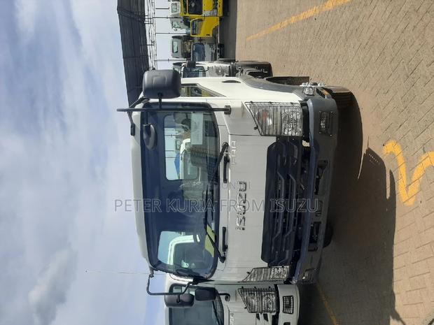 Zero Mileage Isuzu FRR Cabin Chassis - thumbnail 9