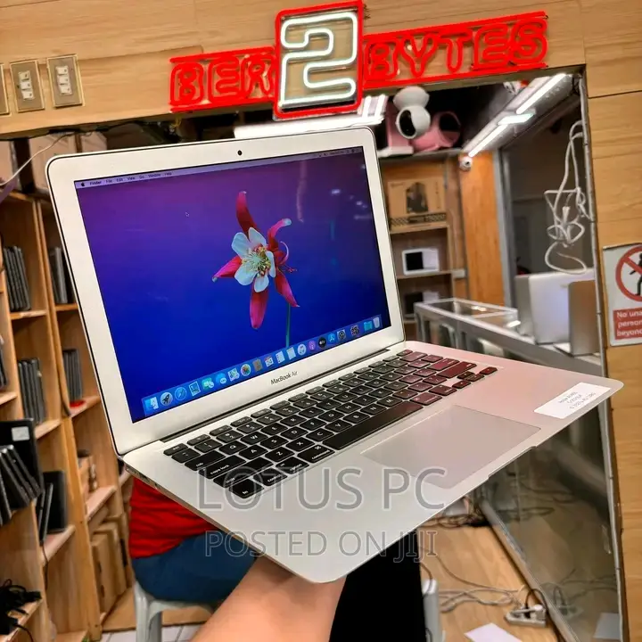 Laptop Apple MacBook Air 2014 8GB Intel Core I5 SSD 128GB