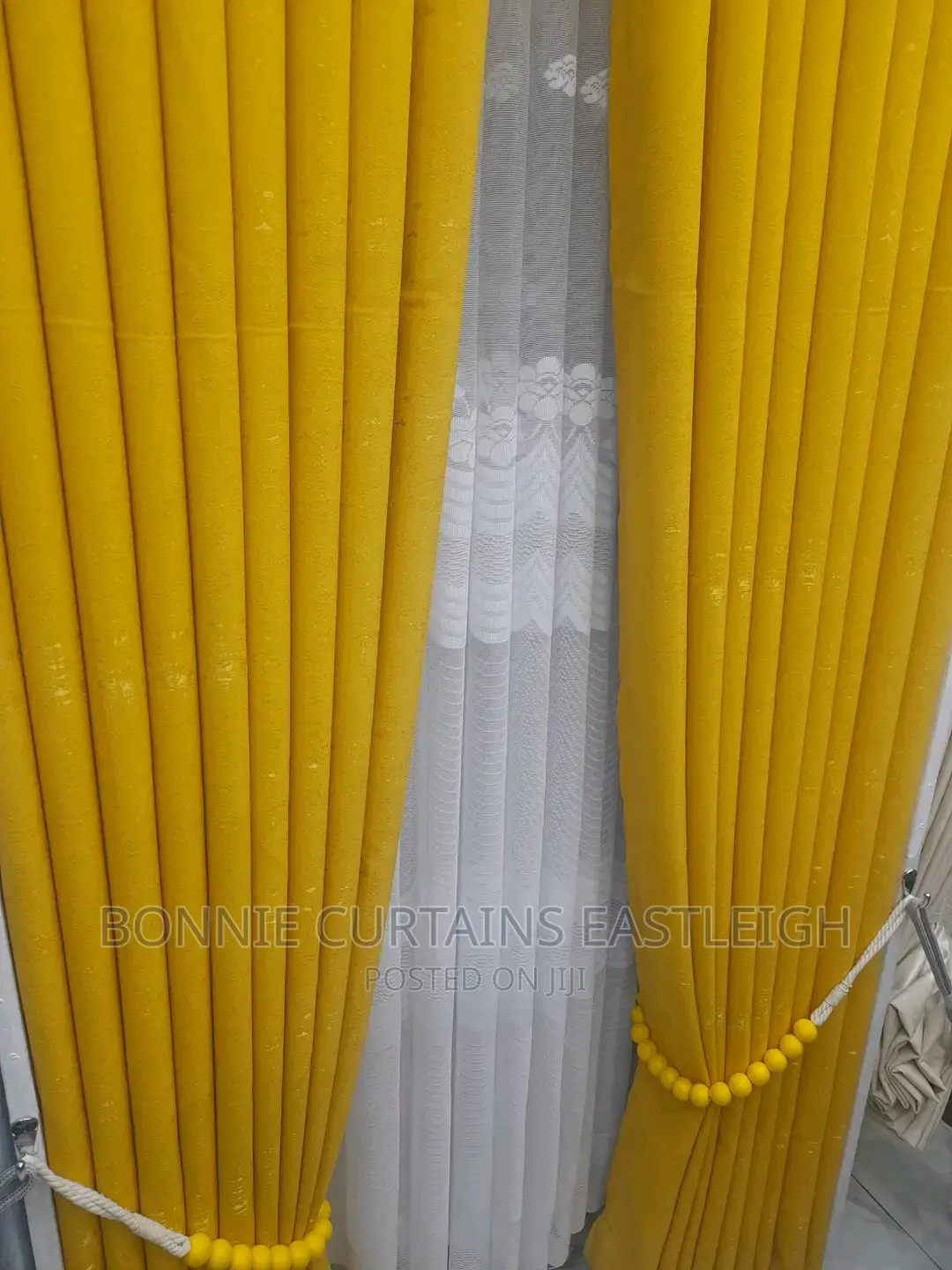 Heavy Materials of Curtains and Shears for Sale