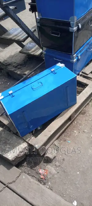 Heavy Gauge School Box