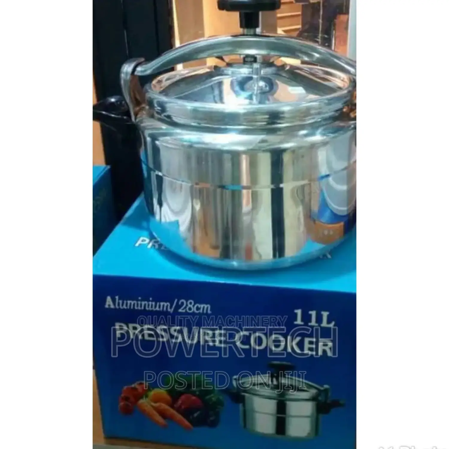 11 Litres Pressure Cooker .