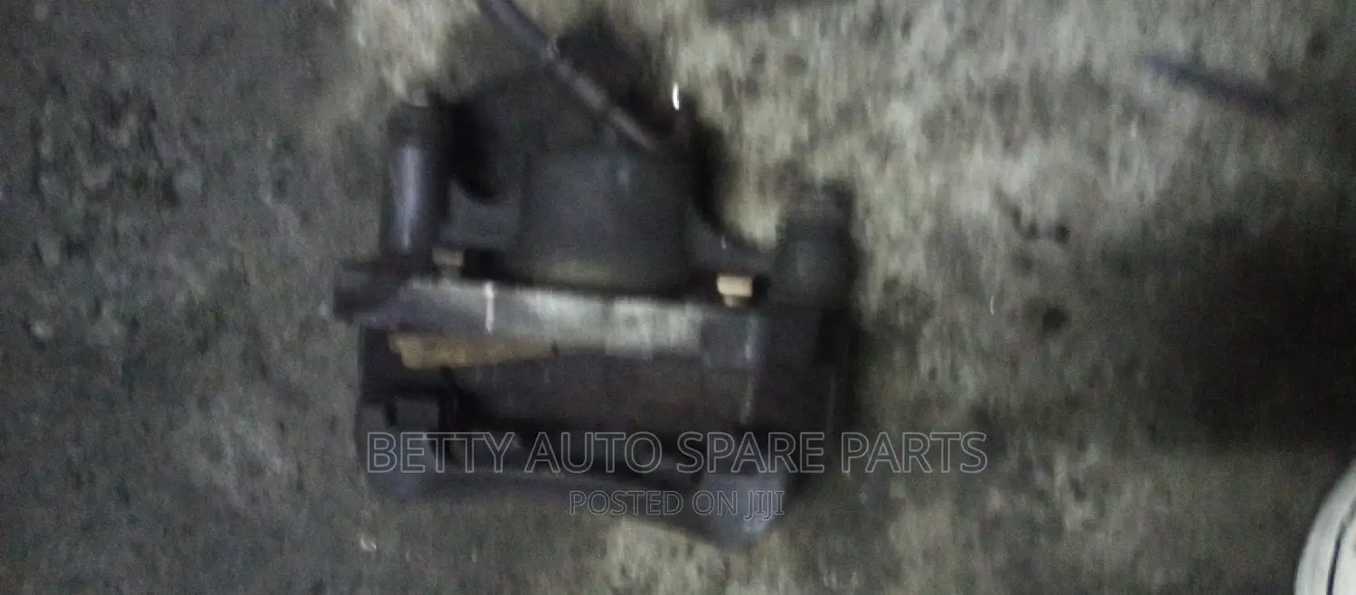 Toyota Dyna Front Caliper