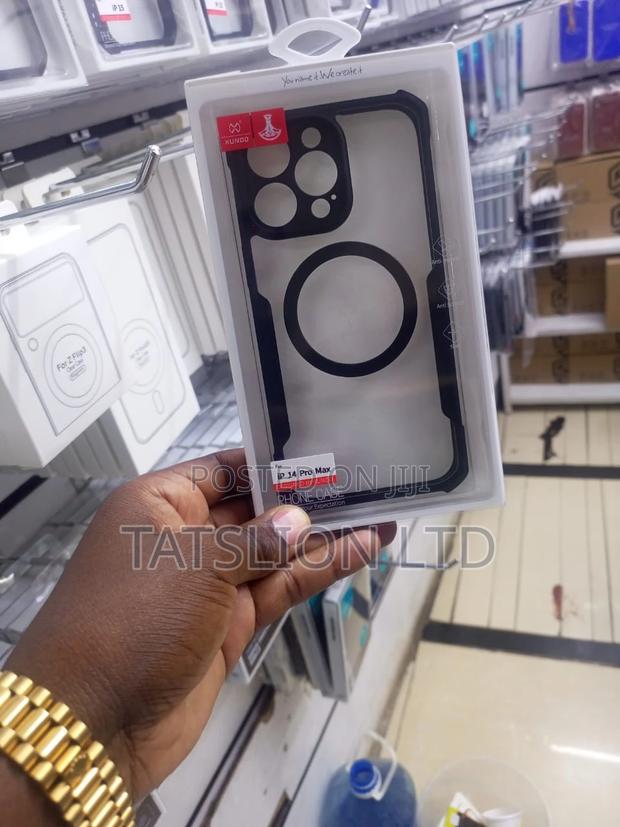 iPhone 14 Pro Max Shockproof TPU Clear Black Cases - thumbnail 3