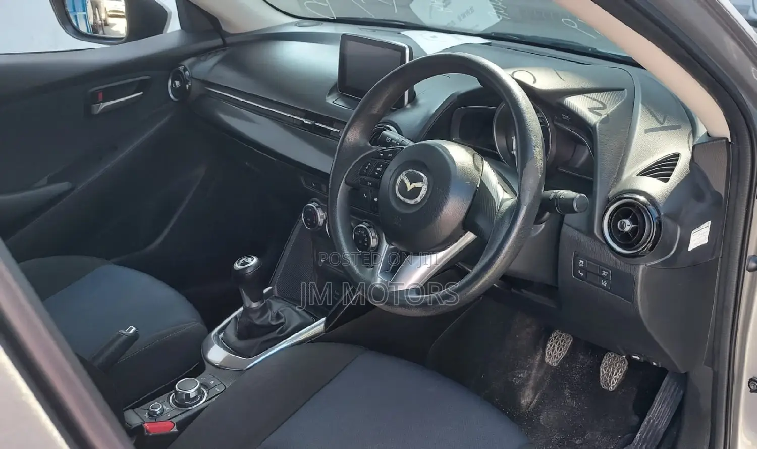 Mazda Demio 2016 Silver